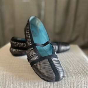 Genuine THIERRY RABOTIN Metallic Leather Ruched Ballet Flats Sz EU 38.5 US 8